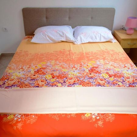 Djonovic Apartments بار المظهر الخارجي الصورة