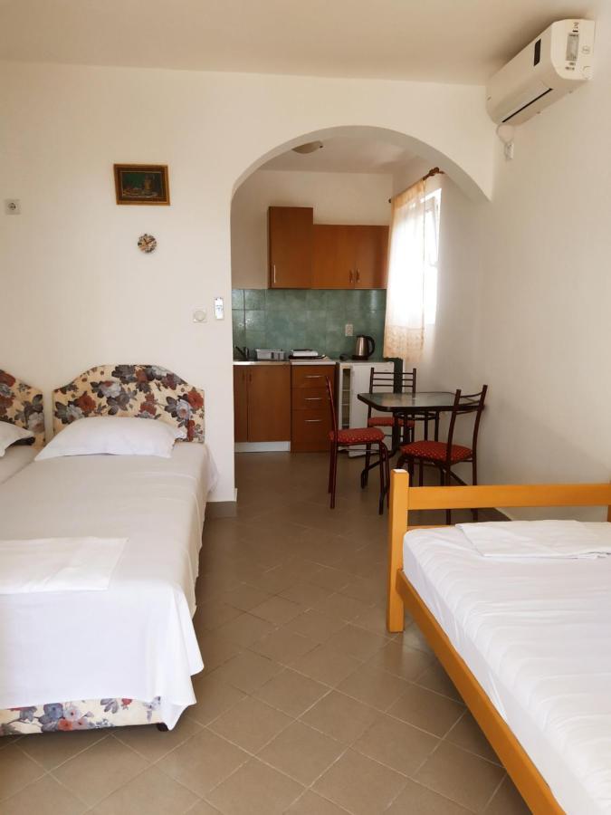 Djonovic Apartments بار المظهر الخارجي الصورة