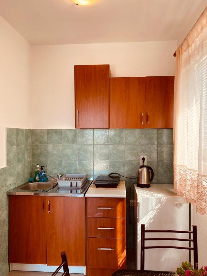 Djonovic Apartments بار المظهر الخارجي الصورة
