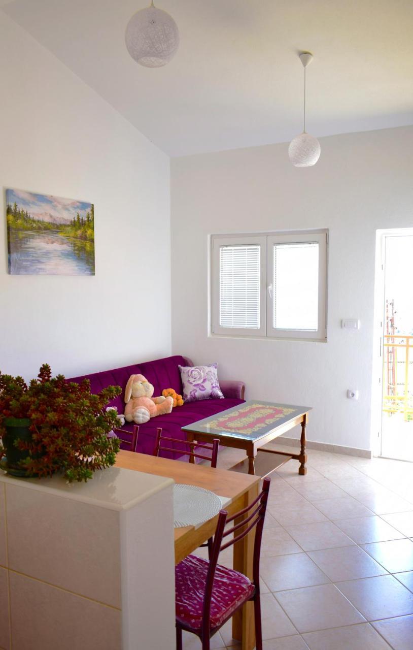 Djonovic Apartments بار المظهر الخارجي الصورة