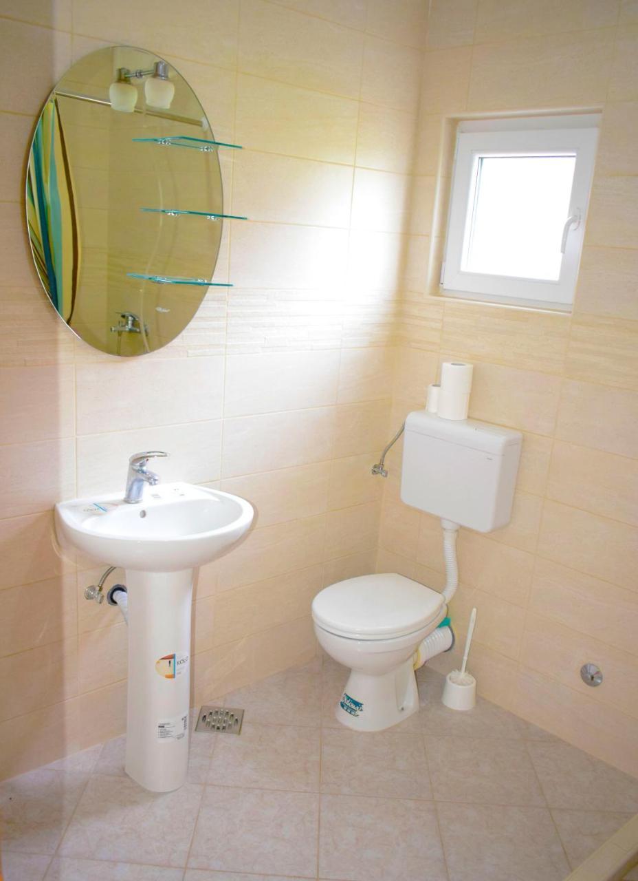 Djonovic Apartments بار المظهر الخارجي الصورة